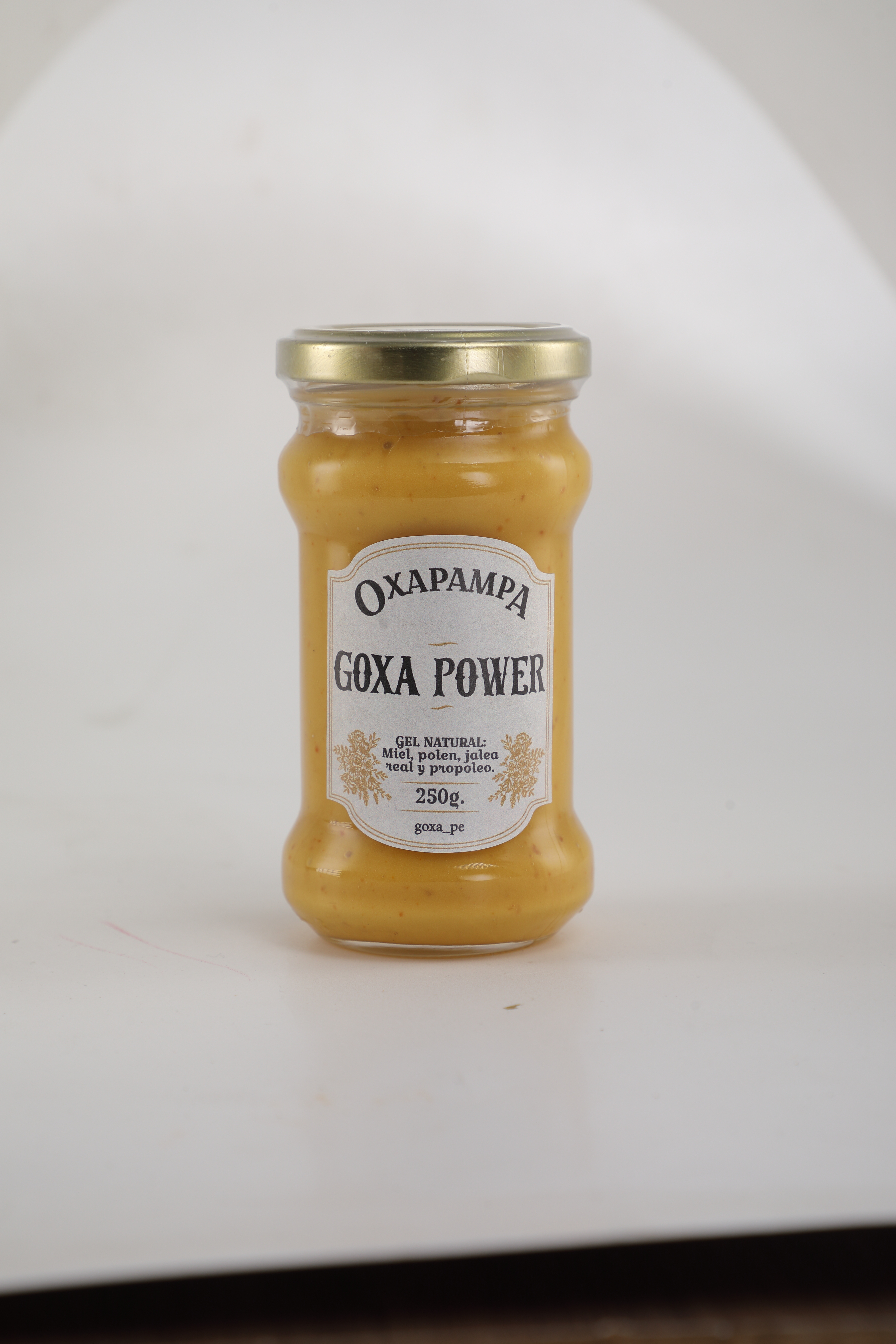 Gel de jalea real en envase